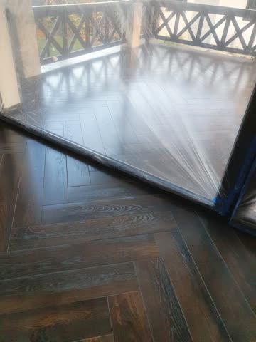 Taras, próg, płytki